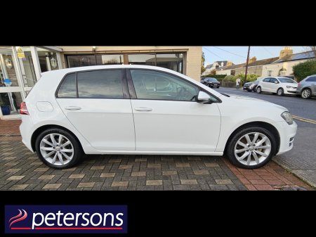 2017 Volkswagen Golf VOLKSWAGEN GOLF 1.2 PETROL AUTOMATIC - LOW MILEAGE €17,950 thumbnail