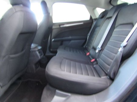 2017 Ford Mondeo 2.0 TDCI Zetec ECO S/S 150PS 5DR €9,950 thumbnail