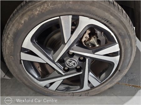 2023 Toyota C-HR 1.8 HYBRID SPORT €27,395 thumbnail