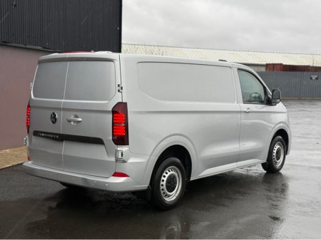 2025 Volkswagen Transporter - thumbnail 4