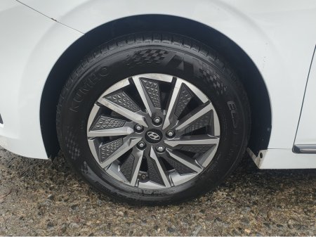 2022 Hyundai Ioniq PREMIUM AUTOMATIC FULLY ELECTRIC NCT 02/28 FINANCE AVAILABLE @ €59 PER WEEK HEATED SEATS/ SAT NAV/ TOUCH SCREEN MEDIA/ BLUETOOTH/ USB/ REVERSE CAMERA/ HISTORY CHECKED €14,950 thumbnail