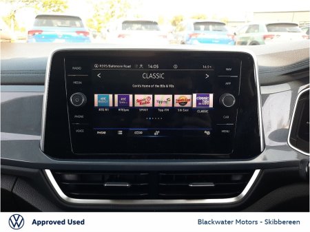 2022 Volkswagen T-Roc 1.5TSI 150BHP STYLE PLUS AUTOMATIC €31,995 thumbnail