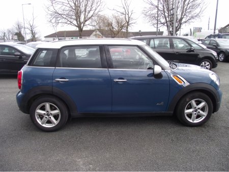 2012 MINI Cooper D - view 3