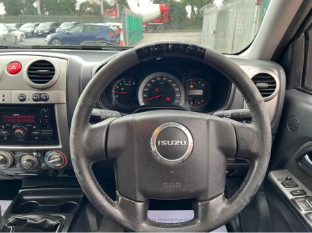 2010 Isuzu Rodeo - thumbnail 9