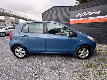 2008 Toyota Yaris - thumbnail 8