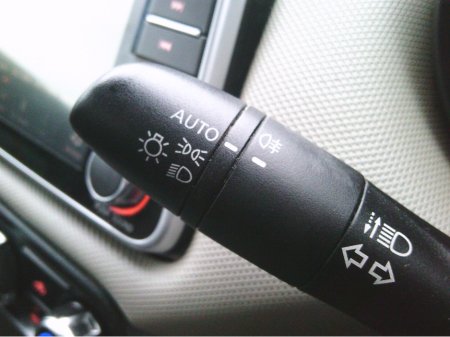 2021 Nissan Micra NCT 2027, AUTOMATIC   IRISH CAR,  SV MODEL, CRUISE, LOW  KMS. €14,999 thumbnail