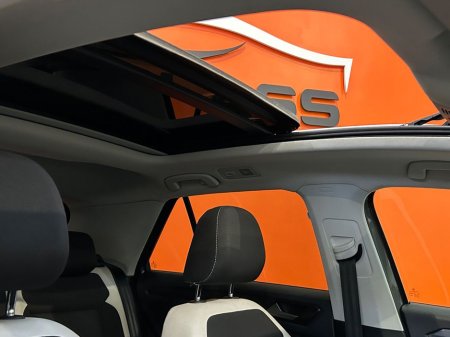 2021 Volkswagen T-Roc PANORAMIC SUNROOF Sport 1.5 TSI M6F 150HP 5DR #44 €25,960 thumbnail