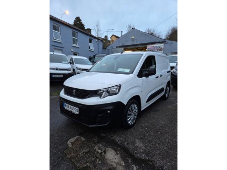 2021 Peugeot Partner - view 3