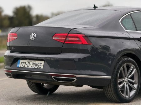 2017 Volkswagen Passat Volkswagen Passat 2017 GTE AUTO High Line €14,990 thumbnail