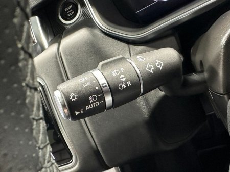 2020 Land Rover Range Rover Sport HSE Dynamic Black Edition P400e €50,800 thumbnail