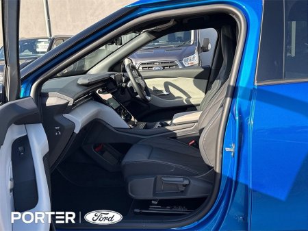 2026 Ford Explorer - view 4