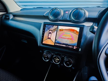 2019 Suzuki Swift - thumbnail 9