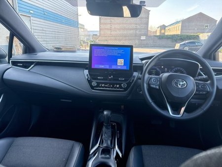 2025 Toyota Corolla - thumbnail 8