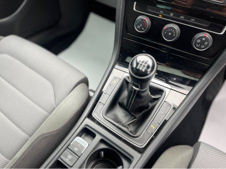 2016 Volkswagen Golf - thumbnail 15