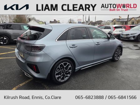 2024 Kia Ceed - thumbnail 2