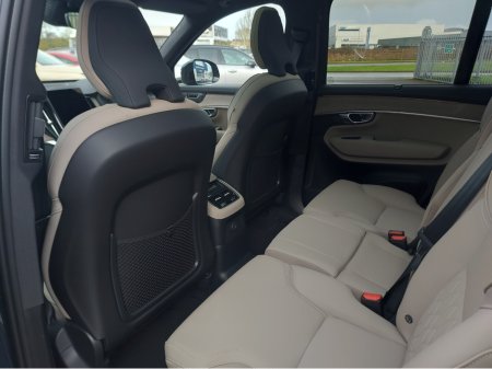2026 Volvo XC90 T8 PHEV PLUS DARK AWD 5DR €99,950 thumbnail