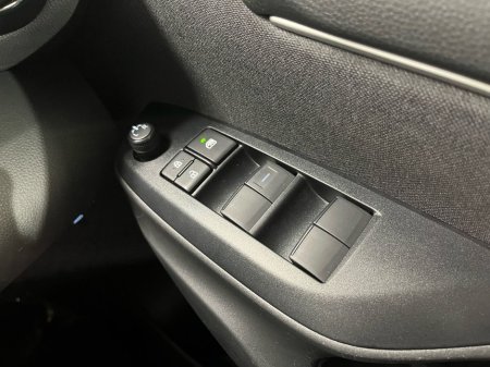 2025 Mazda Mazda2 Centre-Line 1.5 Hybrid 116PS - 6 YEAR WARRANTY €25,450