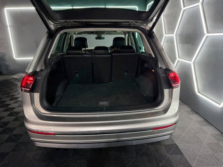 2018 Volkswagen Tiguan - thumbnail 14