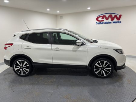 2015 Nissan Qashqai 1.5 DCI TEKNA 110PS 5DR**FULL LEATHER**PAN ROOF** €8,995 thumbnail