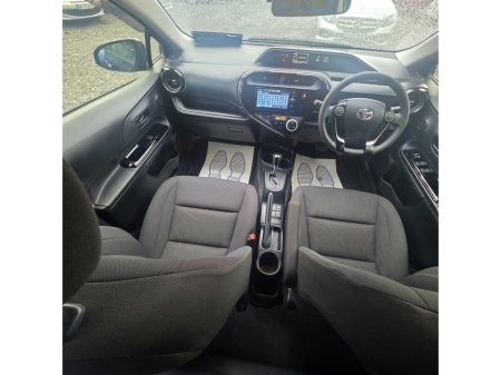 2018 Toyota Aqua - thumbnail 21