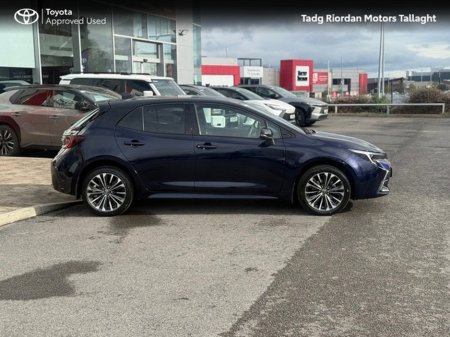 2023 Toyota Corolla - photo 3