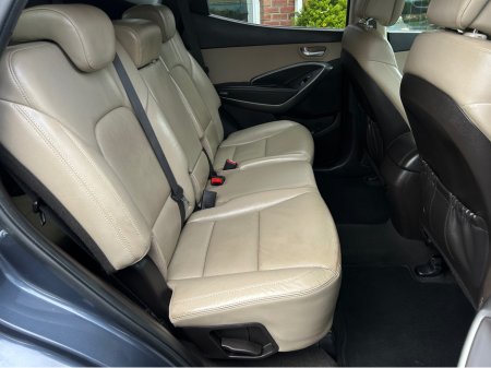 2018 Hyundai Santa Fe - thumbnail 10