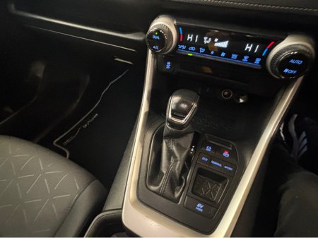 2022 Toyota Rav4 RAV4 HYBRID LUNA 4DR AUTO €34,499 thumbnail