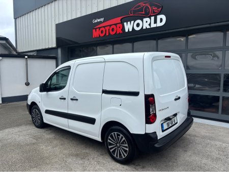 2018 Peugeot Partner - thumbnail 2