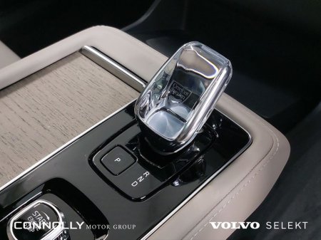 2026 Volvo XC90 Xc90 + T8 Phev Awd Auto thumbnail