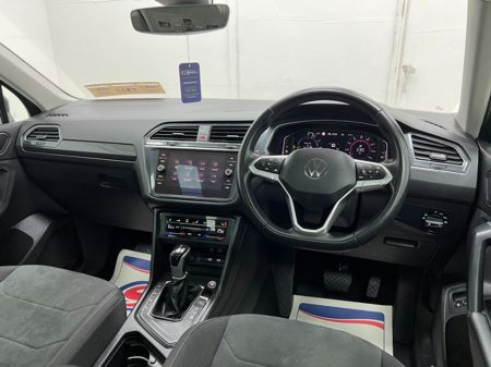 2023 Volkswagen Tiguan - thumbnail 33