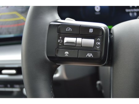 2025 Hyundai Ioniq 9 RWD standard (Long Range) Platinum €73,995 thumbnail