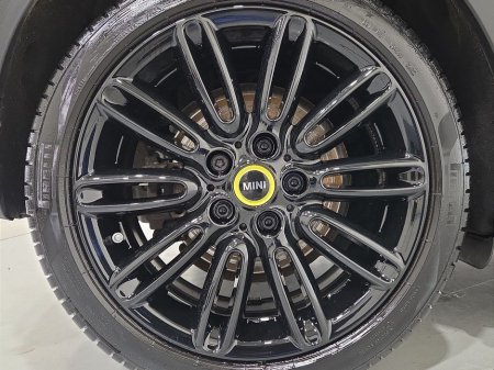 2022 MINI Hatch Electric Level 2 €20,950 thumbnail
