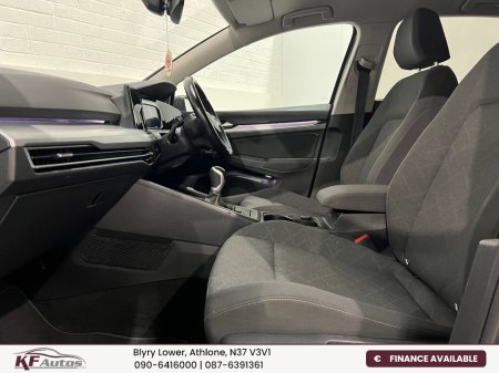 2022 Volkswagen Golf 2022 Volkswagen Golf Life 2.0TDI 6 Speed Manual 115bhp 5dr - 222 Reg €24,995 thumbnail