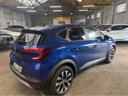 2023 Renault Captur - thumbnail 12