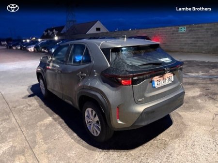 2025 Toyota Yaris Cross - thumbnail 8