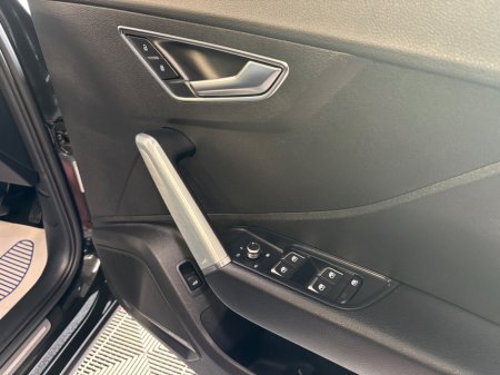 2017 Audi Q2 - thumbnail 11