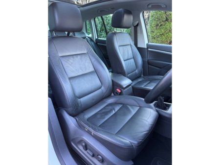 2016 Volkswagen Tiguan 2.0 TDI 110HP BMT Sport & Style thumbnail