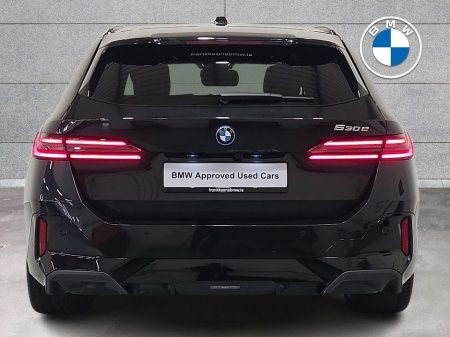 2024 BMW 5 Series - thumbnail 15