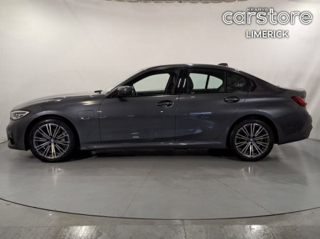 2022 BMW 3 Series 330 E M Sport Auto 330 e M Sport 330 e 292 12kWh PHEV 113BHP /83kw Step Auto Start/Stop €33,880 thumbnail