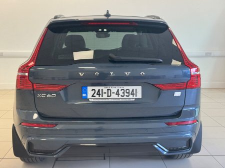2024 Volvo XC60 T6 Recharge PHEV 350hp AT8 Plus Dark €58,500 thumbnail