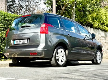 2016 Peugeot 5008 - thumbnail 12