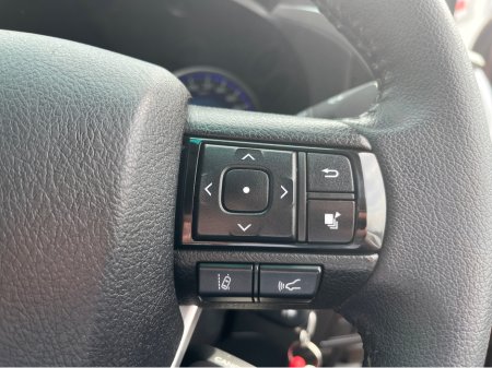2020 Toyota Hilux - thumbnail 15
