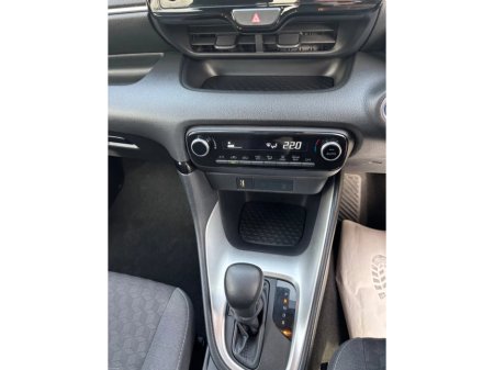 2023 Toyota Yaris - thumbnail 17