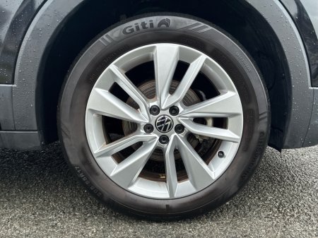 2025 Volkswagen T-Cross EDITION75 1.0 D7F 116H €29,950 thumbnail