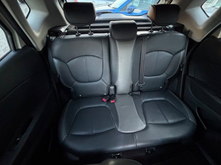 2016 Renault Captur - thumbnail 25