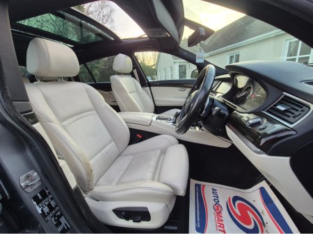 2016 BMW 5 Series - thumbnail 16