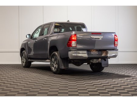 2025 Toyota Hilux - photo 4