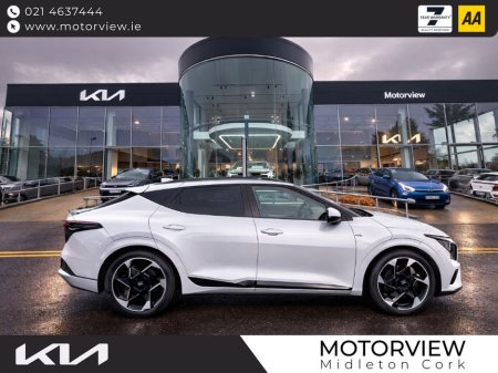 2026 Kia EV4 - thumbnail 1