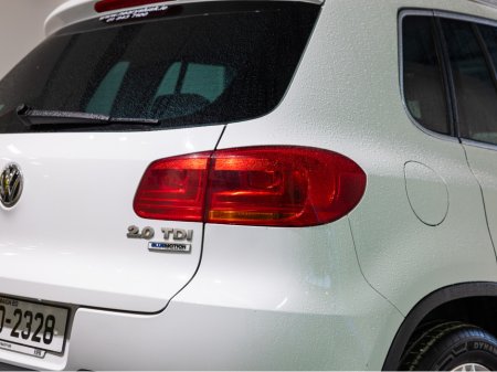 2016 Volkswagen Tiguan - thumbnail 9