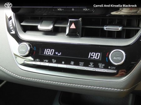 2024 Toyota Corolla Hybrid Luna Saloon €28,950 thumbnail